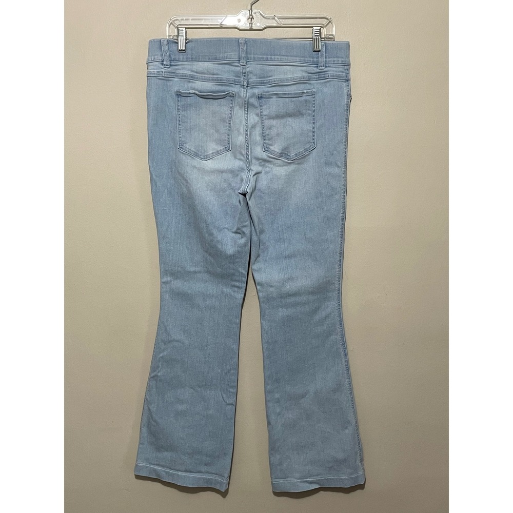 Spanx Flare Comfort Stretch Denim Pull On Jean 20348R Retro Light Wash XL - Picture 6 of 9